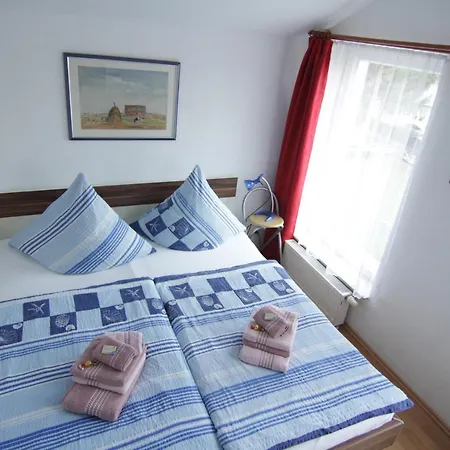 Strandnahe Mit Garten شقة *