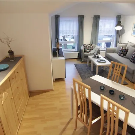 Strandnahe Mit Garten Apartment
